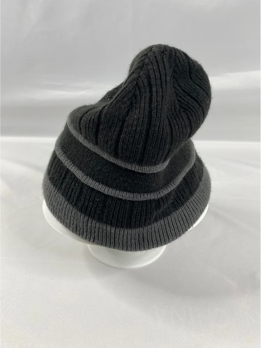 Unbranded Men's Black and Gray Ribbed Knit Beanie Hat Winter